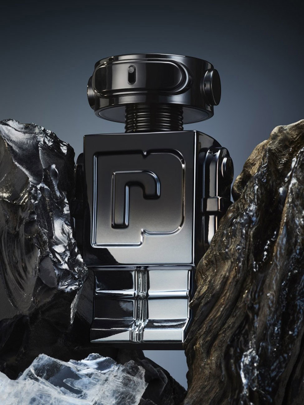 Rabanne Phantom Elixir Parfum Intense 2025 - czarny flakon w kształcie robota